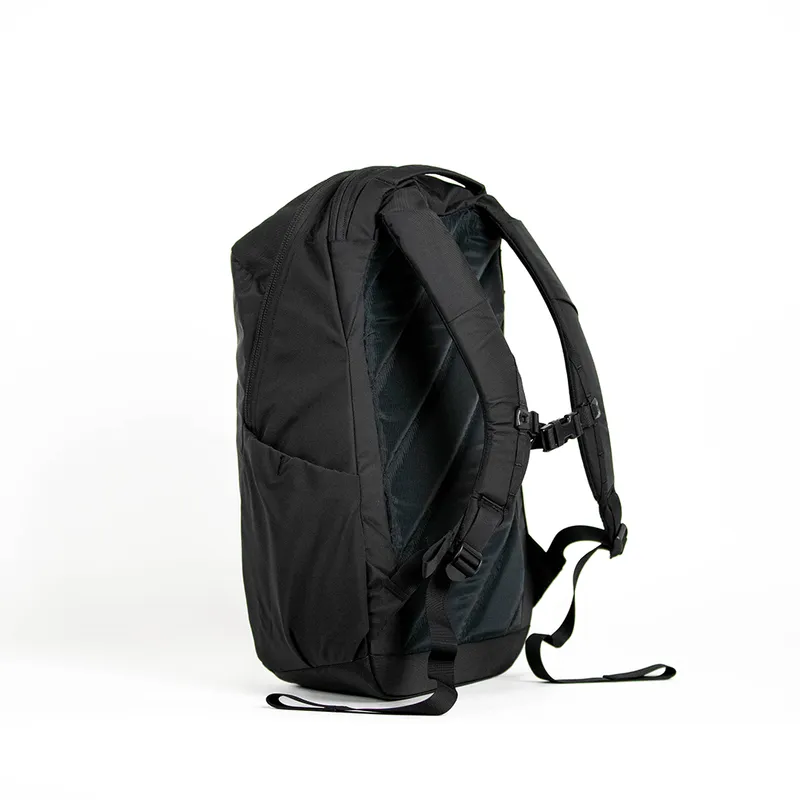 Evergoods Civic Half Zip 26L (CHZ) - Solution Black